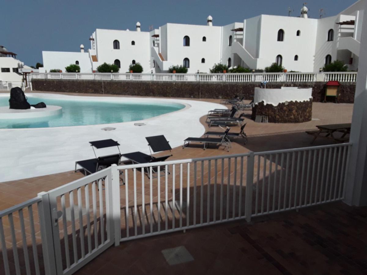 Ferienwohnung Le Parisien Costa Teguise Exterior foto